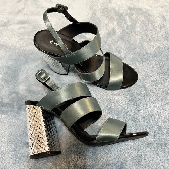 Qupid Burch-05 3 Strap Heels Green and Black Size 6.5 - Picture 1 of 3